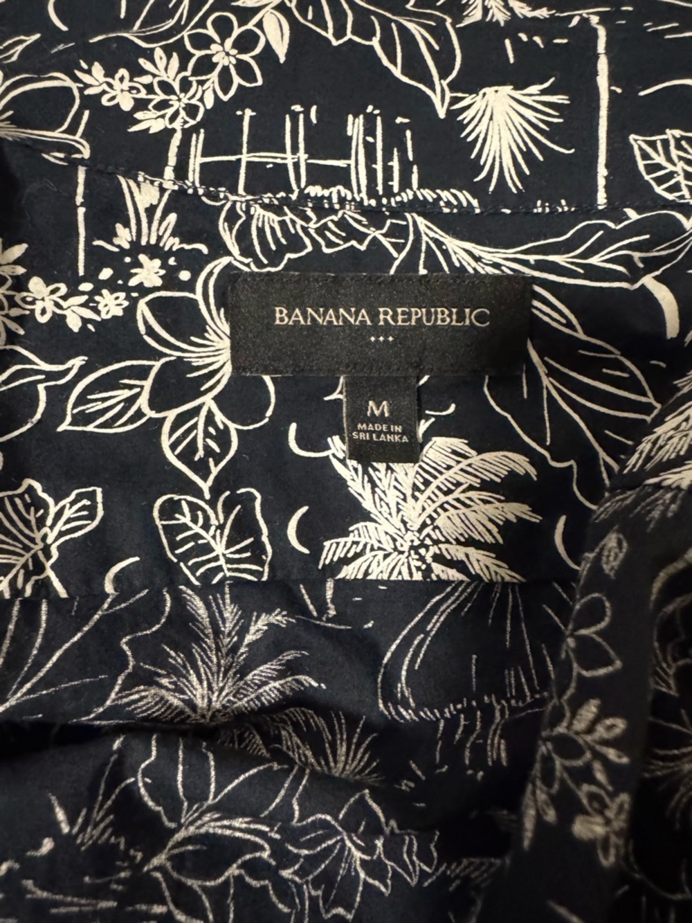 Banana Republic Factory Navy Short-Sleeve Tropical Print Button-Down - Picture 2 of 10